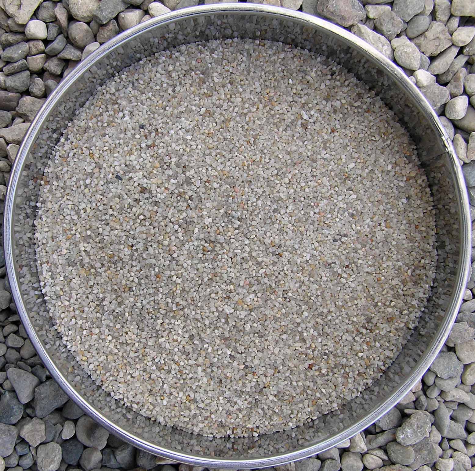 Кварцевый песок для строительства, дизайна, фильтрации воды, пескоструйки, формовки  и т.д.
