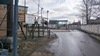 Въезд на склад Техстрой (ИП Колганов А.Н.) через шлагбаум контрольно-пропускного пункта (КПП). Фото проезда к Техстрой